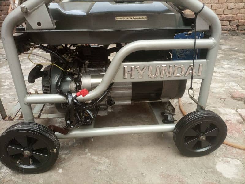 good condition generator Hyundai 3,5 kva 1