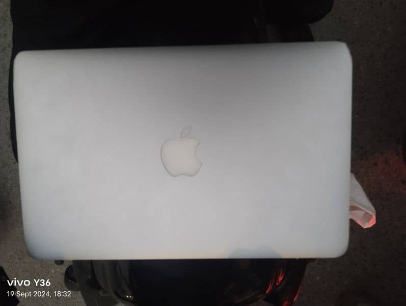 apple MacBook Air 4