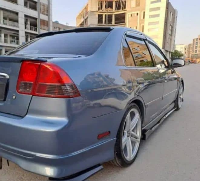 Honda Civic Prosmetic 2004 4