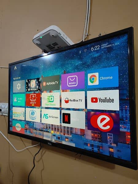 TCL 32 inch normal TV 1