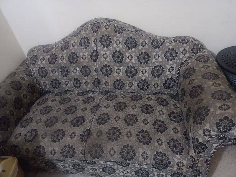 sofa for sale 0