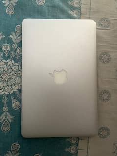 Macbook Air 2015
Original Apple Laptop Charger
Good condition,