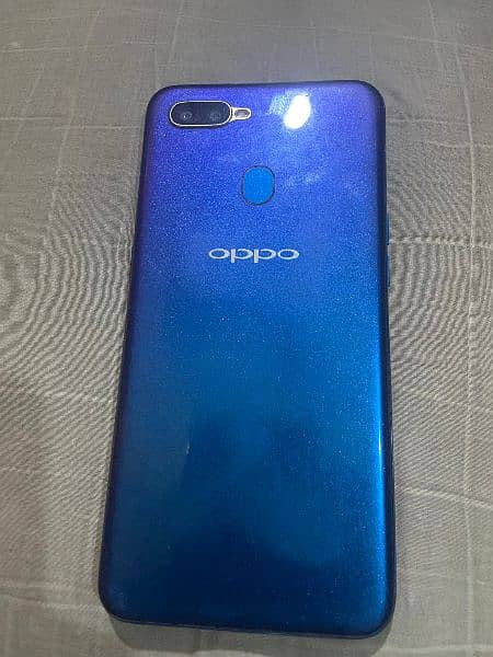 OPPO mobile 3 / 32 Ram 10 by 9 condition 1