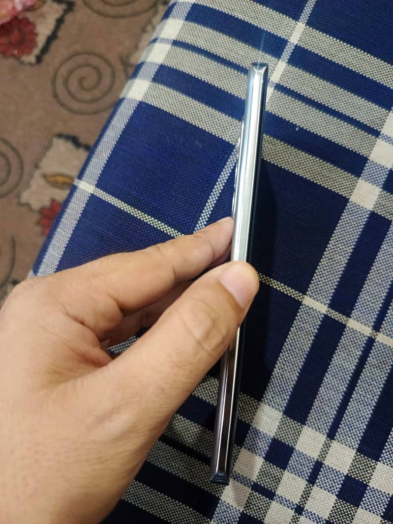 Oppo reno12 5g 2