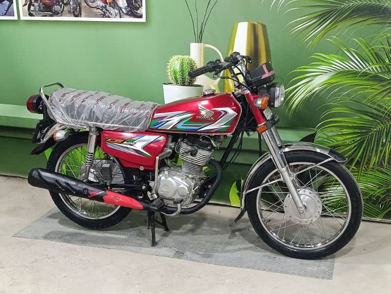 2023 model 125 7