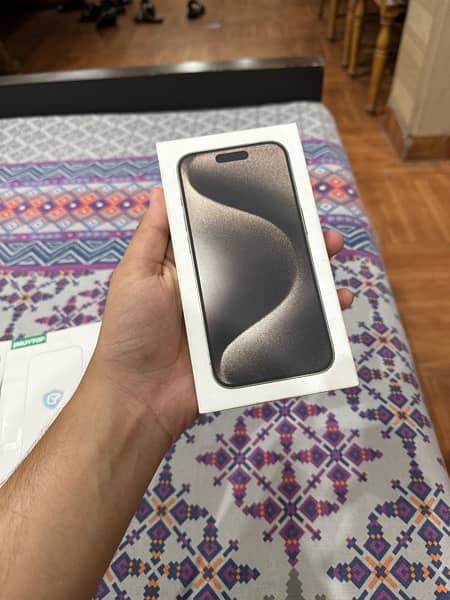 Iphone 15 pro 128gb ( physical + Esim ) 11