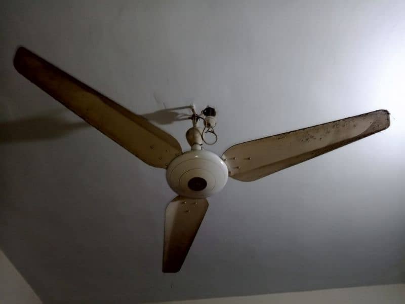 Celling Fan Running Good Condition For Sale 2