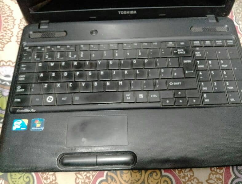 Toshiba Satellite pro C660 3