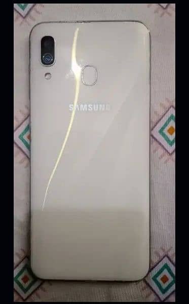 Samsung a30 1