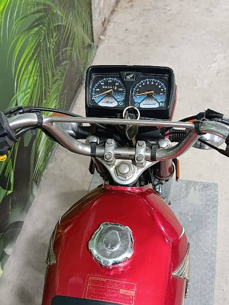 2019 model 125 4