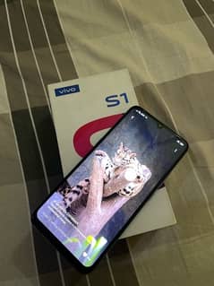 vivo S1