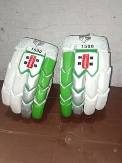 Cricket batting gloves