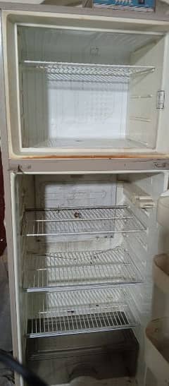 Dawlance Refrigerator in 100% working condition