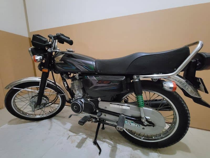 genuine bike with genuine sound and parts non acedental and clean 7