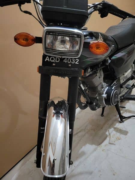 genuine bike with genuine sound and parts non acedental and clean 12