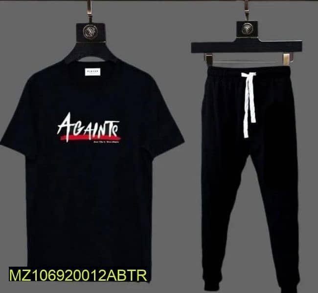 Branded T-shirts and trousers 0