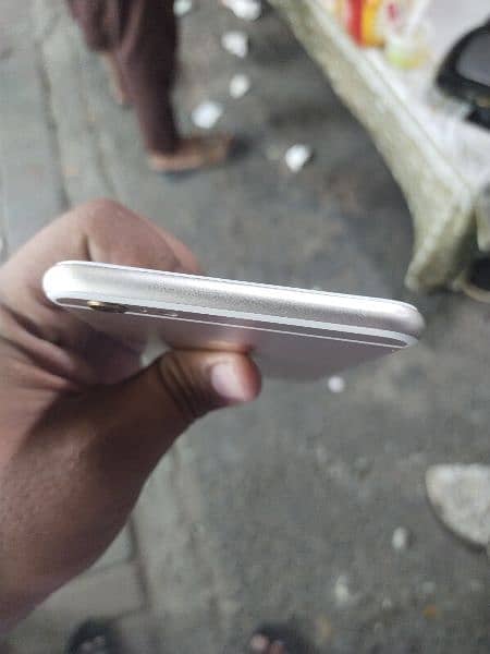 iphone 6 plus pta aproved  64gb 4