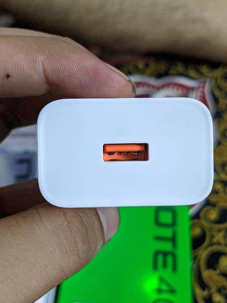 Infinix Note 40 original Charger And Magenatic Back Cover 2