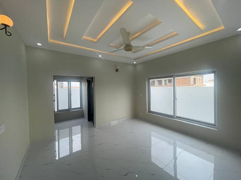 Brand New 10 Marla House For Rent In Top City 1