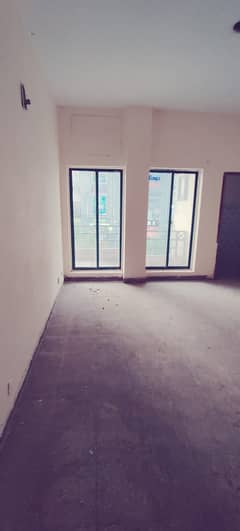 Non furnished office with three rooms and two washrooms in model town link road