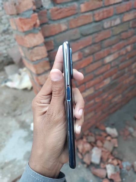 One plus N200 5g 4+3 Ram 64Gb 3