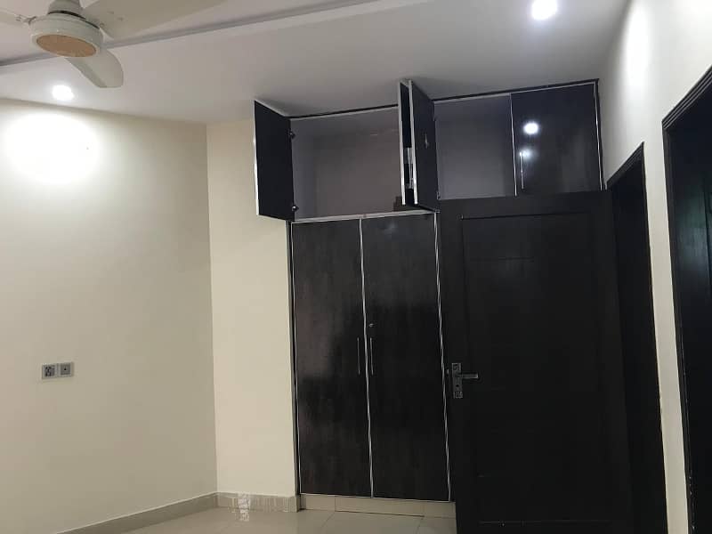 14 MARLA UPPER PORTION WITH GAS AVAILABLE FOR RENT IN DHA RAHBER 11 SECTOR 1 BLOCK A 8