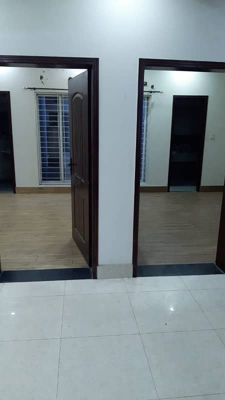 5 MARLA UPPER PORTION AVAILABLE FOR RENT IN MUHAFIZ TOWN PHASE 2 2