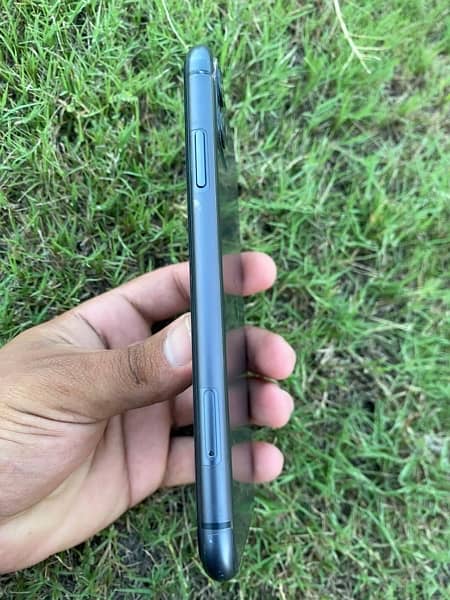 iphone 11 for urgent sale 2