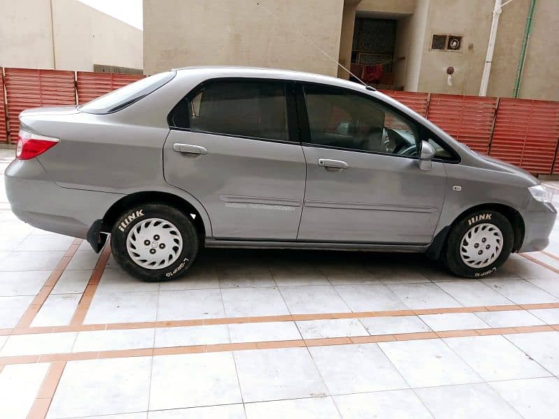 Honda City IDSI 2006 Available in LIAQUATPUR 03006727069 2