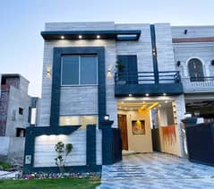 REAL PICS 5 MARLA VERY BEAUTIFUL LOCATION MODREN HOUSE FOR RENT IN DHA 11 RAHBER