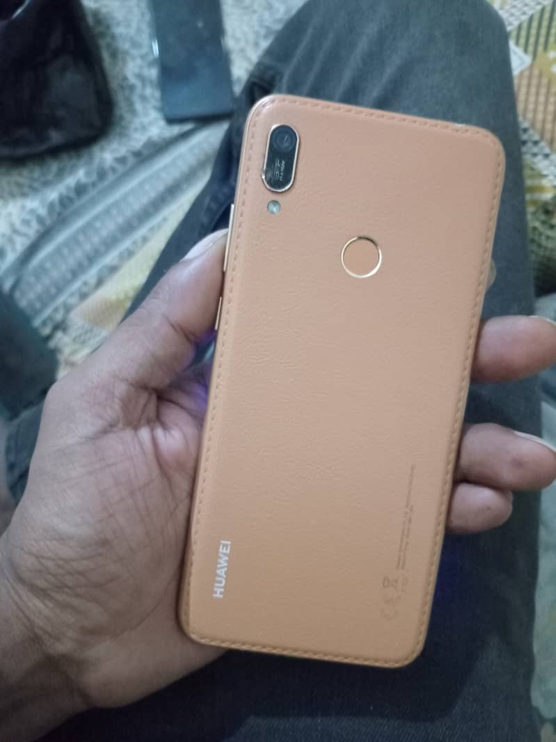 Huawei y6 prime 2019 2gb ram 32 gb rom 1