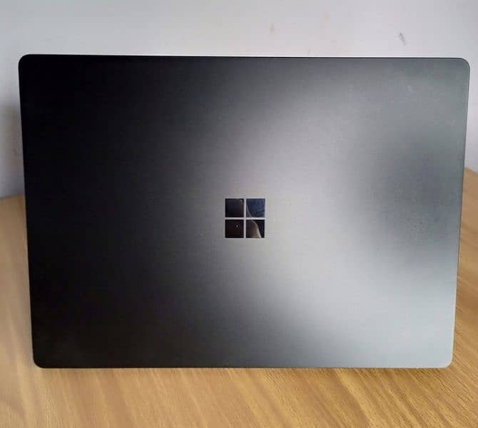 Surface Laptop 3 | i5-10th Gen | 8/256GB | 13.5" 2k Touch Screen 2