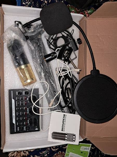 Professional podcast MIC reasonable Price V8II 10/10 0