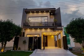 BEAUTIFUL HOUSE BRAND NEW HOT LOCATION FOR RENT IN DHA RAHBER 11 PHASE 2