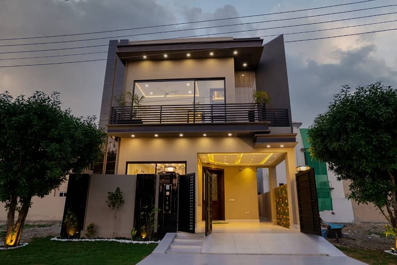 BEAUTIFUL HOUSE BRAND NEW HOT LOCATION FOR RENT IN DHA RAHBER 11 PHASE 2 0