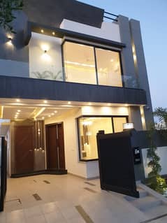 BEAUTIFUL HOUSE BRAND NEW HOT LOCATION FOR RENT IN DHA RAHBER 11 PHASE 2