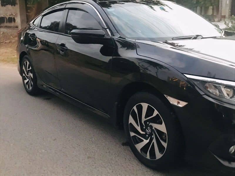 Honda Civic Oriel 2017 3