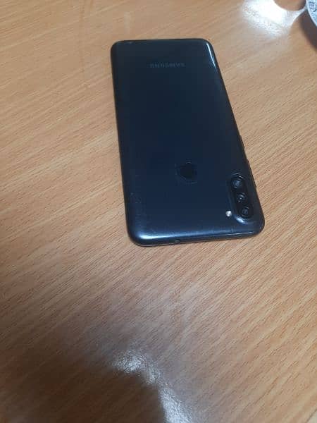 Samsung a11 2gb 32gb 1