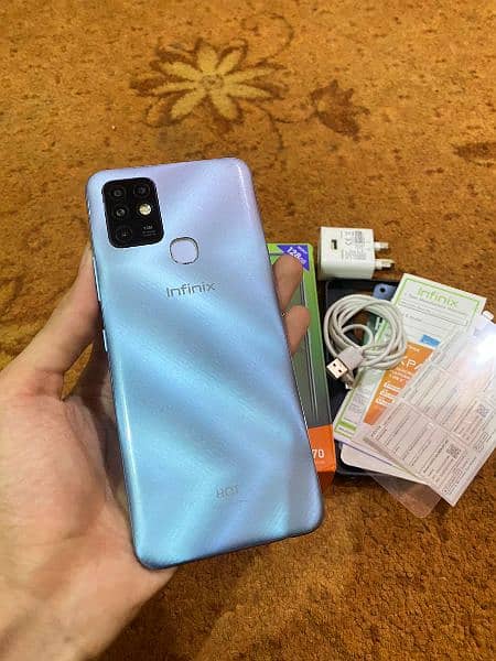 Infinix Hot 10 4/128 10/9 Mint Condition 1