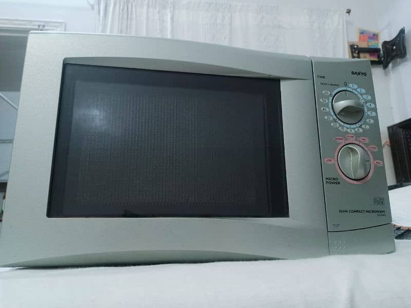 ORIGINAL SANYO OVEN BEST CONDITION 0