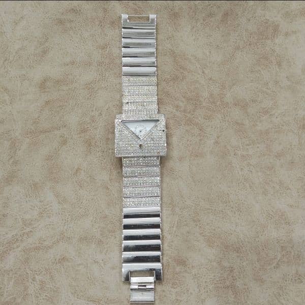 Branded women's luxury diamond watch 2