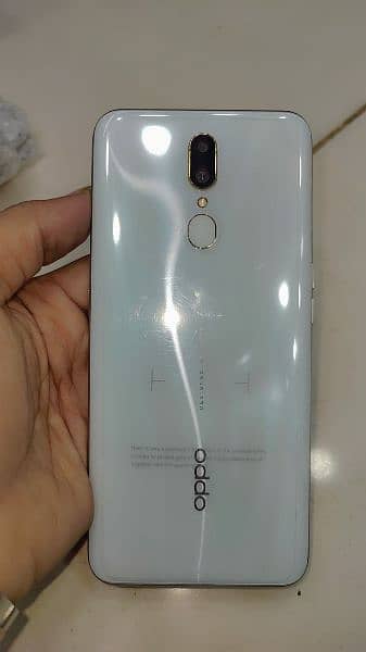 Oppo F11 6/128GB 3