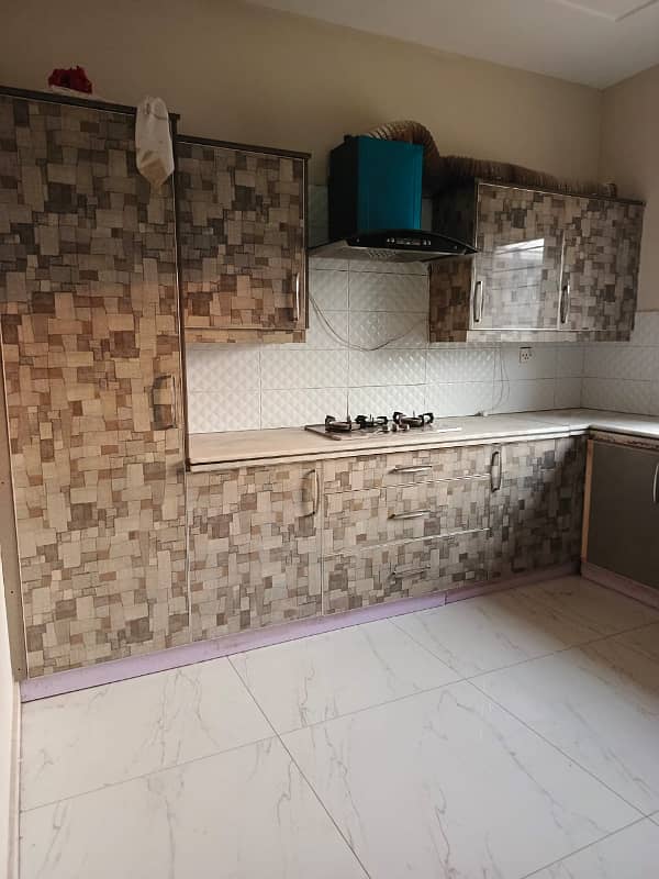 1 KANAL UPPER PORTION AVAILABLE FOR RENT IN VALANCIA HOUSING SOCIETY BLOCK K 14