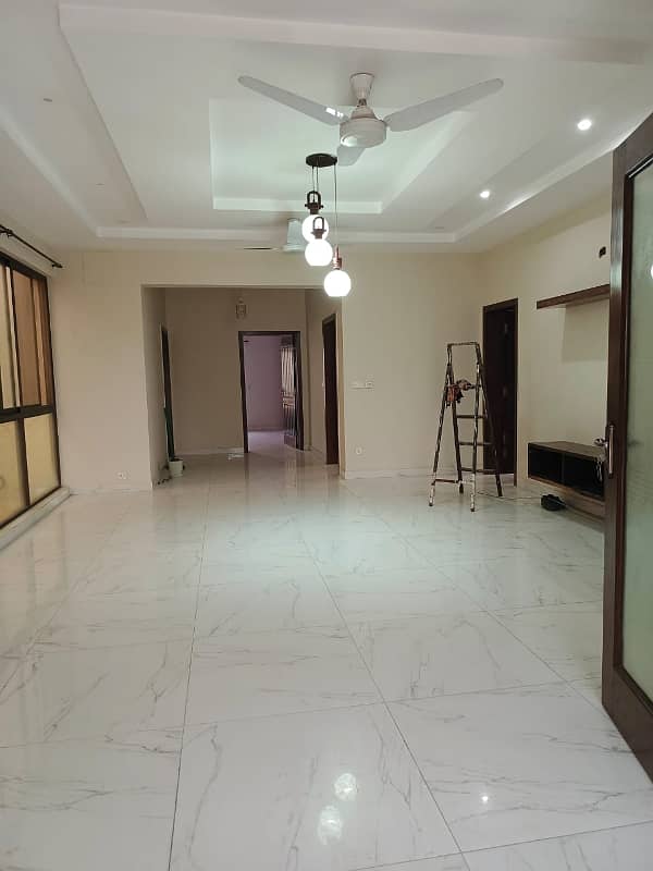 1 KANAL UPPER PORTION AVAILABLE FOR RENT IN VALANCIA HOUSING SOCIETY BLOCK K 19