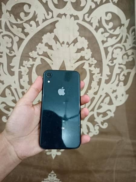 Iphone Xr Factory Unlock (No Exchange Offer Plz) 0