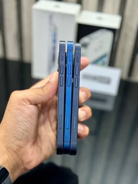 iPhone 12 Mini JV 64GB Black Blue 2