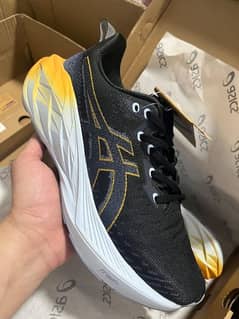 asics nova blast 4