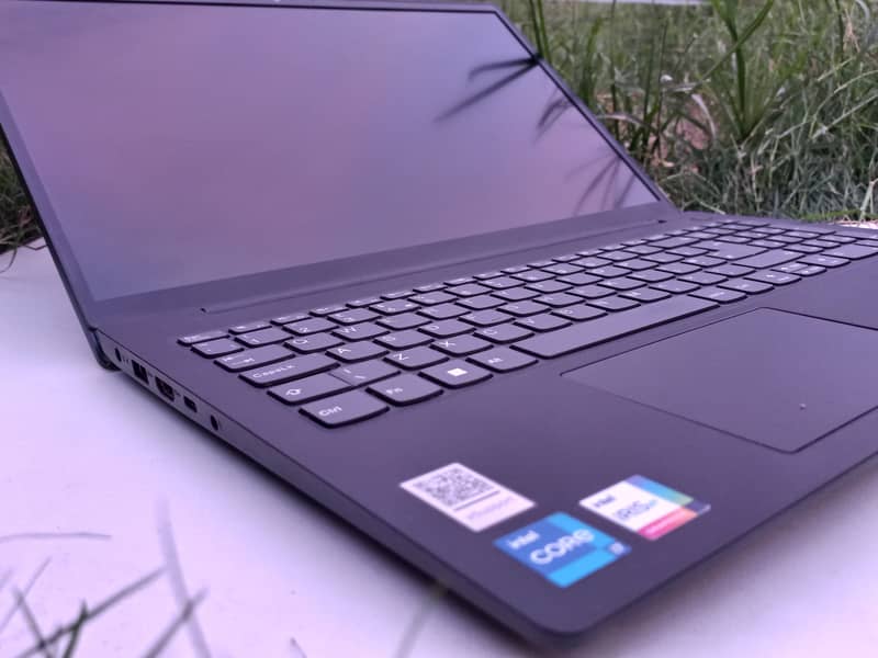 Lenovo Core i7 12th gen | 15.6" Screen with narrow bezel 7