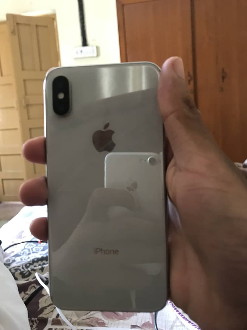 Iphone x 64 gb possible exchange with iphone 11 1