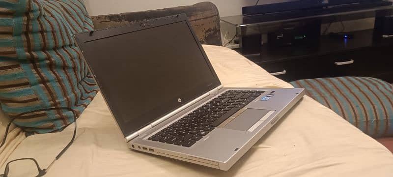 HP Elite Book Core I-5 1